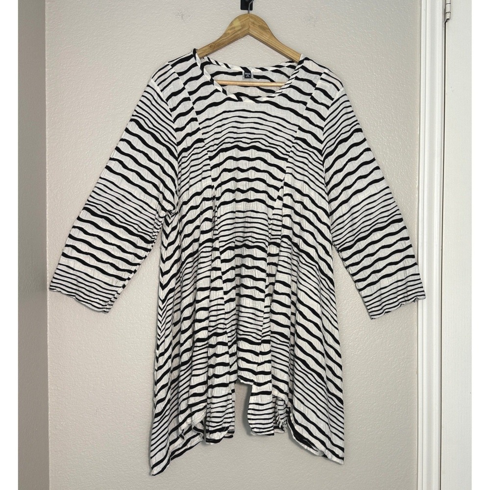 Dress To Kill Lagenlook TunicTop OS White/Black Striped Texture Cotton Sharkbite